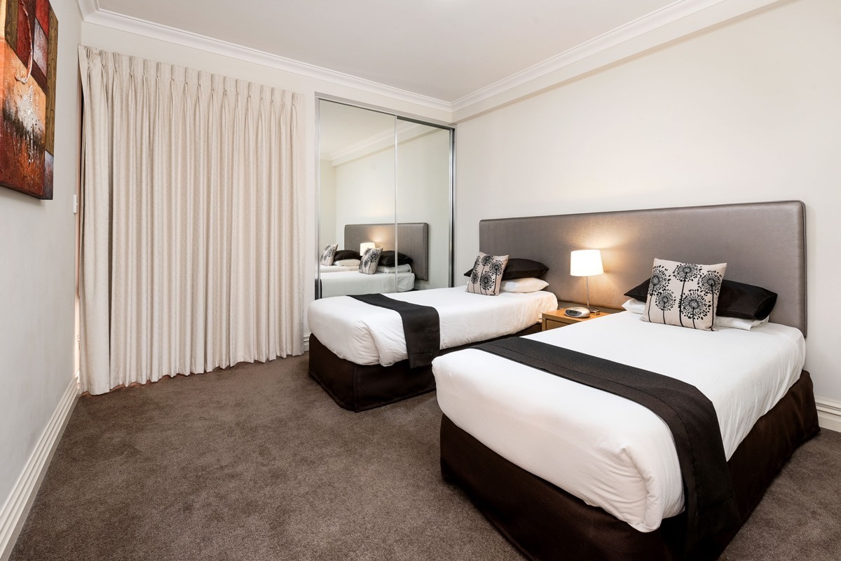 twin beds